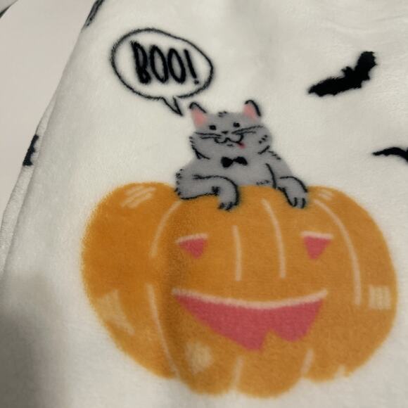 Halloween Throw Blanket Witches Brew Cute Cats In Costumes 50 X 70 Soft New - Picture 4 of 7